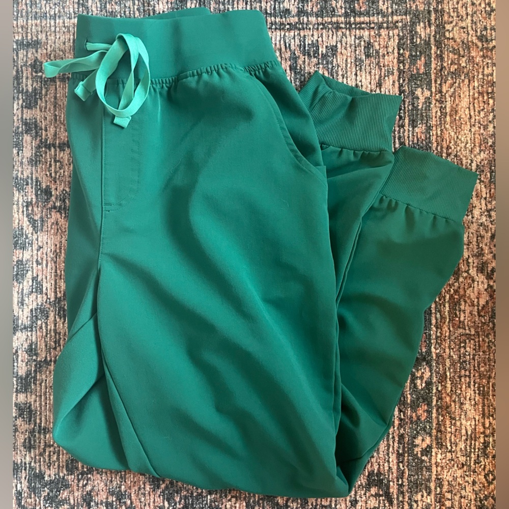 Figs High Waisted Zamora Jogger Scrub Pants mp